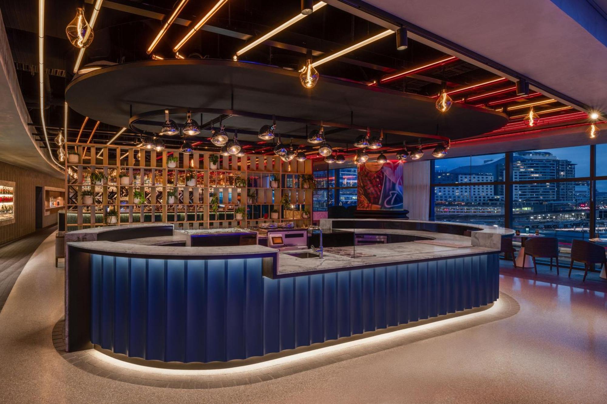 Hotel W Sydney Zewnętrze zdjęcie The bar at the Virgin Atlantic Clubhouse at London Heathrow Airport